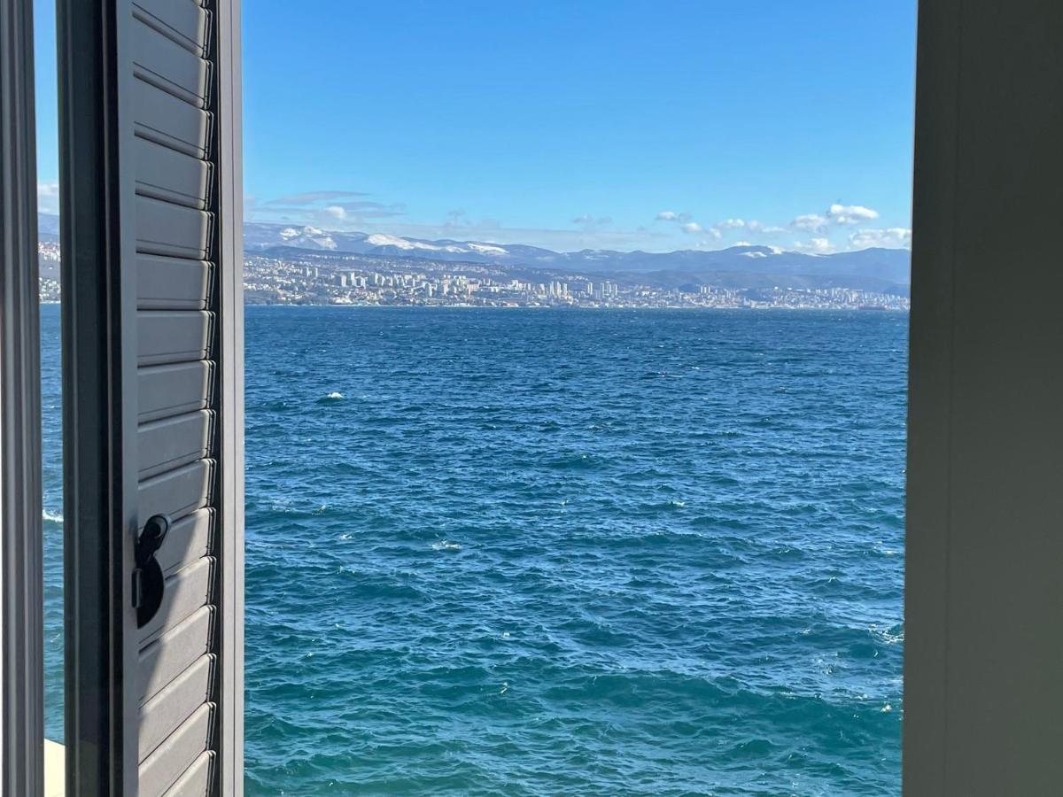 Apartmán First Row To The Sea Opatija Exteriér fotografie